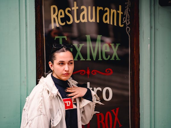 不化妆的震撼!好莱坞明星以素颜示人,令人惊叹 第1张 不化妆的震撼!好莱坞明星以素颜示人,令人惊叹 第1张