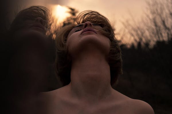 刘德华儿子罕见曝光!青涩模样引热议 第1张 刘德华儿子罕见曝光!青涩模样引热议 第1张