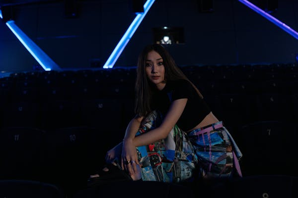 金星大尺度热舞视频疯传：艳光四射，颠覆认知  第2张