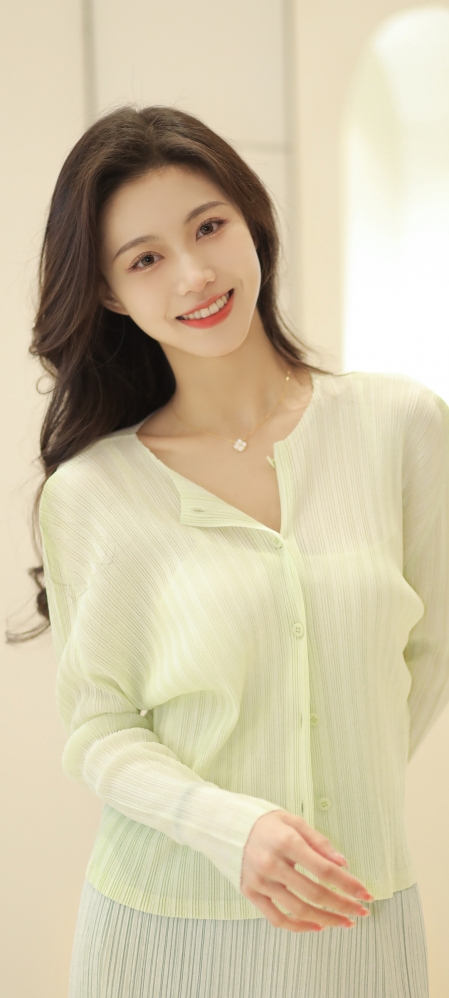 体操金牌得主邹凯:从奥运赛场到人生巅峰 第2张 体操金牌得主邹凯:从奥运赛场到人生巅峰 第2张