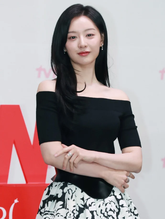 贾玲张小斐携手崭露头角 影后成双娱乐圈引爆新风潮 第1张 贾玲张小斐携手崭露头角 影后成双娱乐圈引爆新风潮 第1张