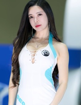 男粉街头求婚迪丽热巴代言赚翻天 第2张 男粉街头求婚迪丽热巴代言赚翻天 第2张