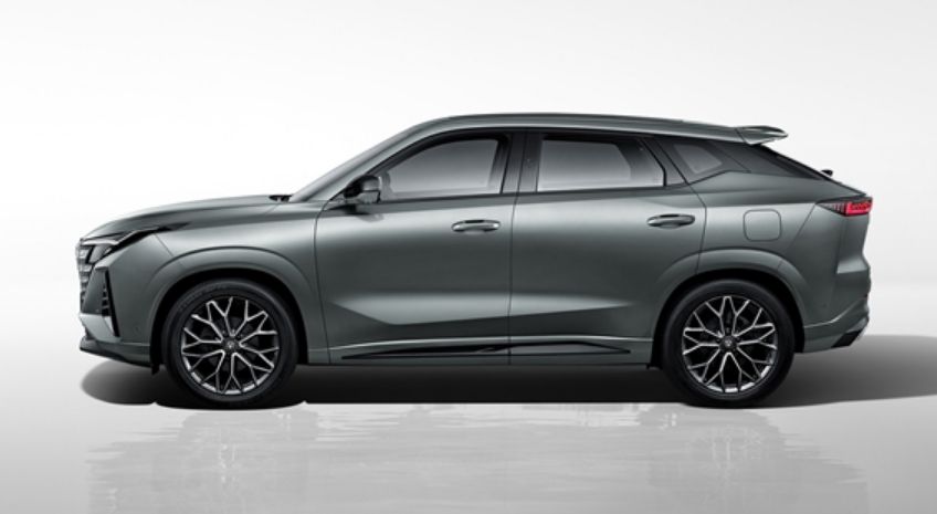 11.79万起 长安UNI-Z上市:首搭新蓝鲸插电混动竞争宋PLUS! 第4张 11.79万起 长安UNI-Z上市:首搭新蓝鲸插电混动竞争宋PLUS! 第4张