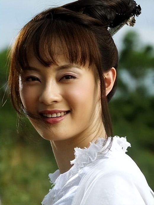 长发造型回春?42岁孙俪的容颜变迁史 第37张 长发造型回春?42岁孙俪的容颜变迁史 第37张