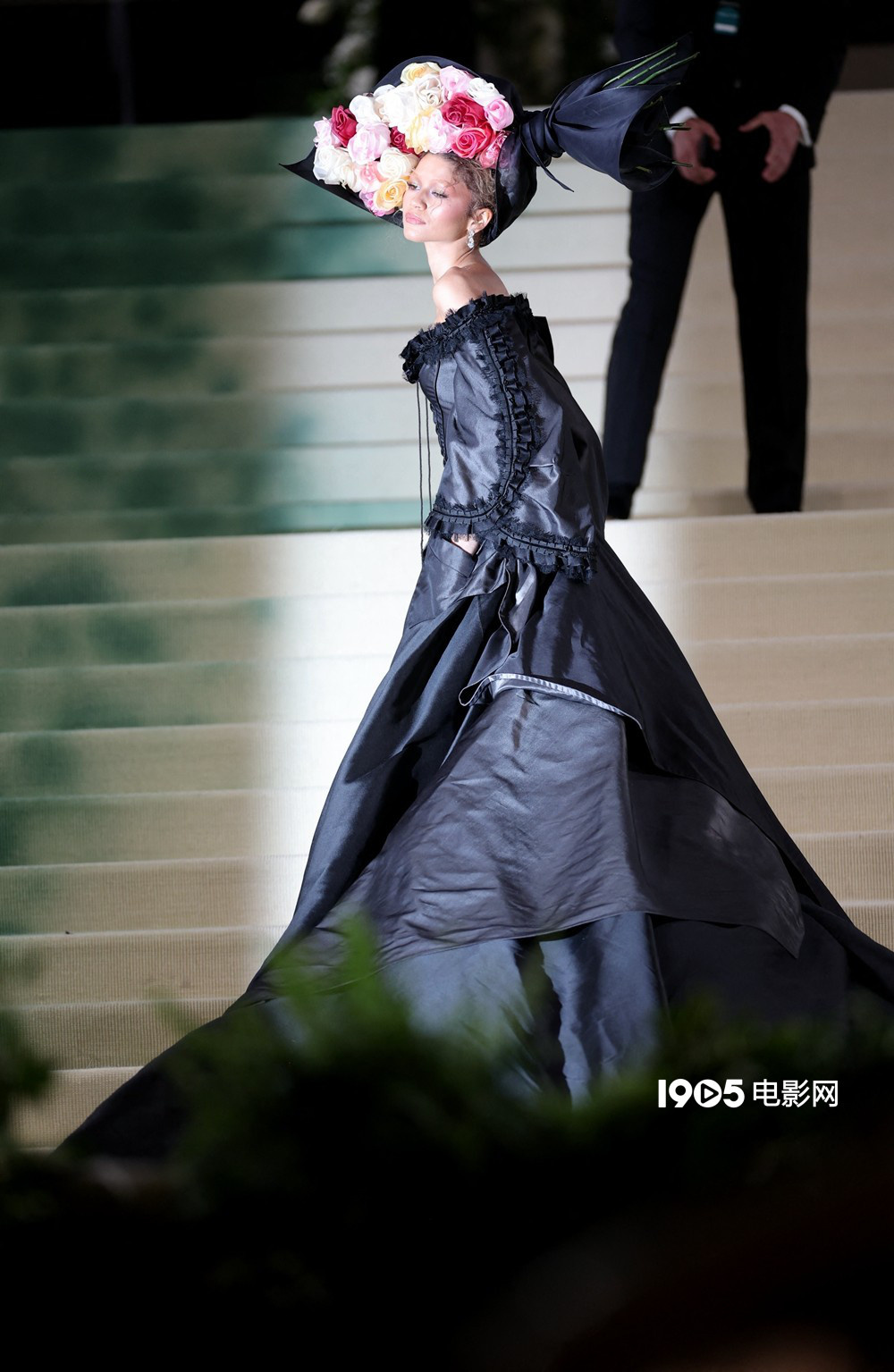 MetGala很难评!赞达亚超受宠 卡迪B封占地王者 第3张 MetGala很难评!赞达亚超受宠 卡迪B封占地王者 第3张