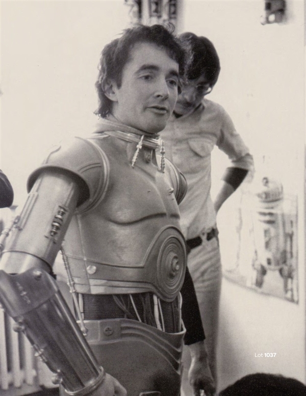 苹果手机广告为原力日预热 第10张 苹果手机广告为原力日预热 第10张