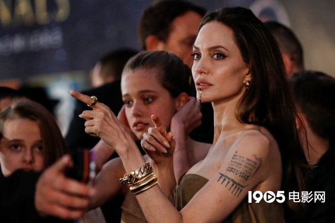 皮特朱莉长女将成年！生日愿望惹心酸:求父母和解