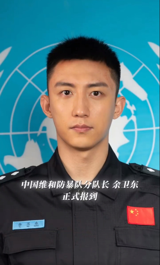 黄景瑜在影视圈“服兵役”!回应被真警官叫警官 第1张 黄景瑜在影视圈“服兵役”!回应被真警官叫警官 第1张