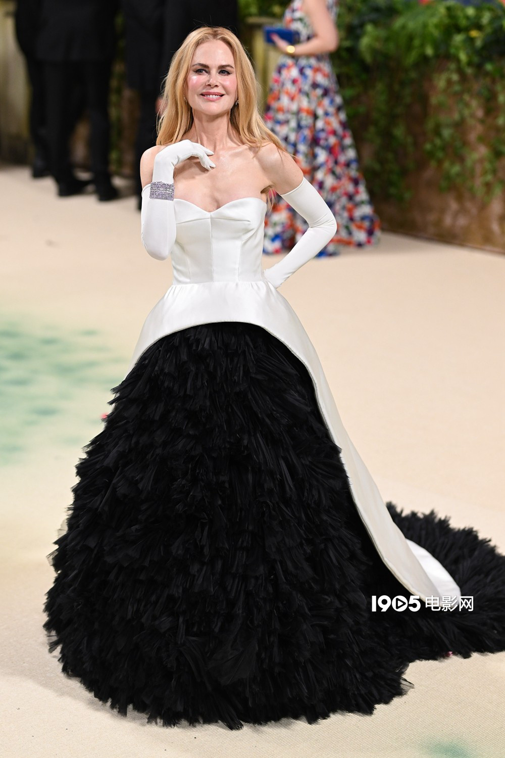 MetGala很难评!赞达亚超受宠 卡迪B封占地王者 第8张 MetGala很难评!赞达亚超受宠 卡迪B封占地王者 第8张